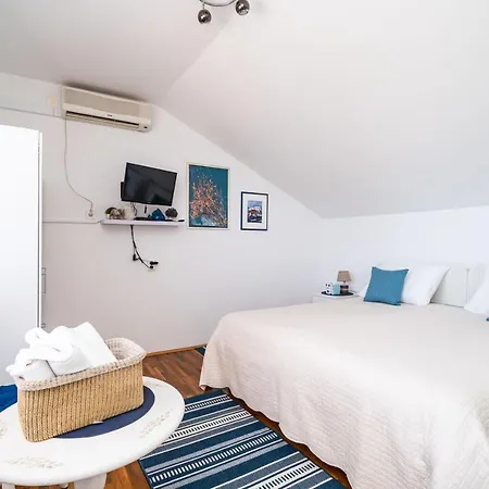 게스트하우스 슬라브카 3*