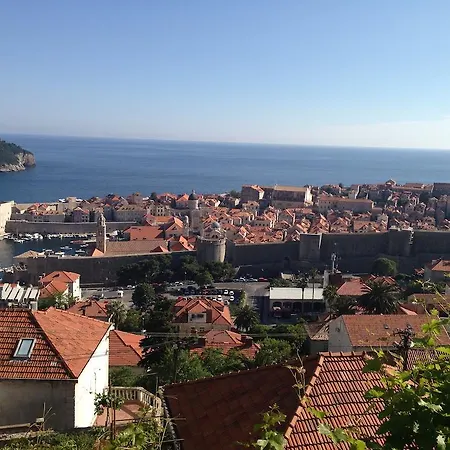 Slavka 3* דוברובניק